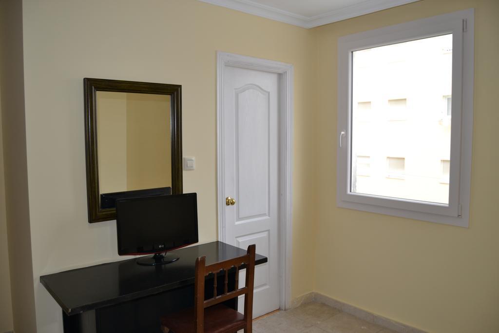 Hotel Miramar La Línea de la Concepción Extérieur photo
