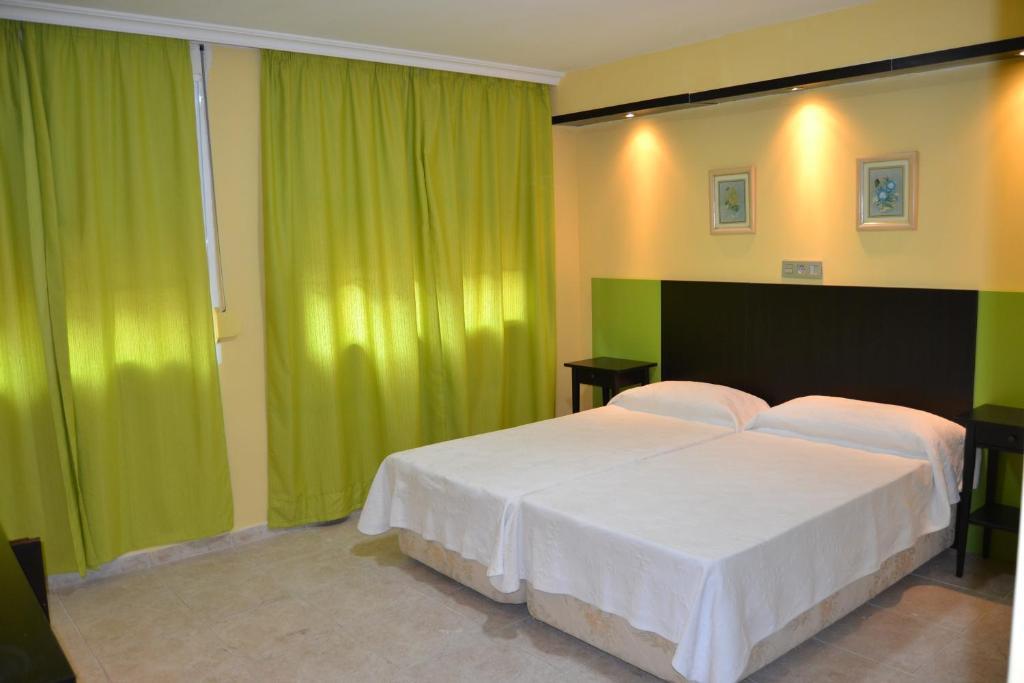 Hotel Miramar La Línea de la Concepción Chambre photo